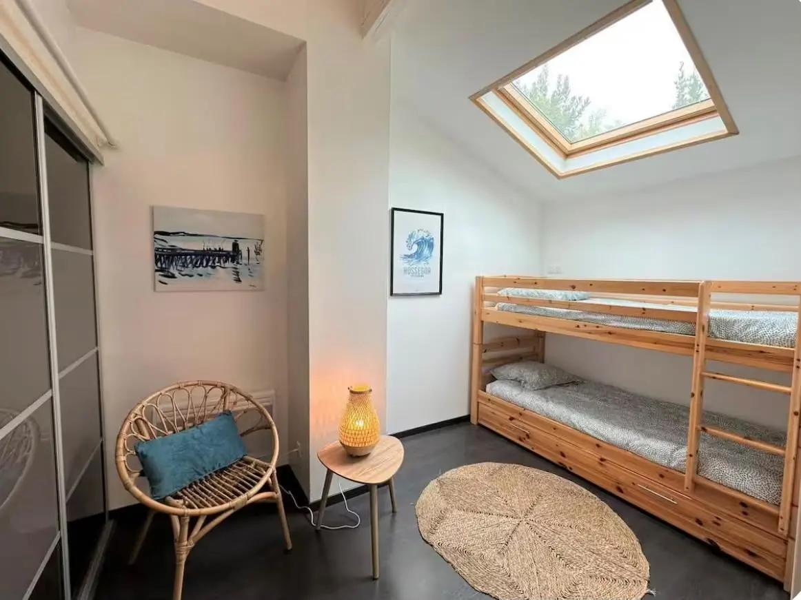 Chambre avec lits superposés